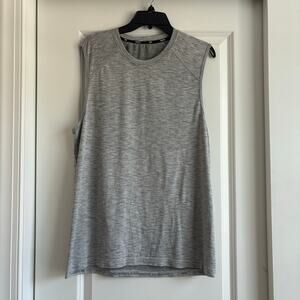 Rhône Men’s Reign Tech Sleeveless Workout Activewear Tee Gray Sz L